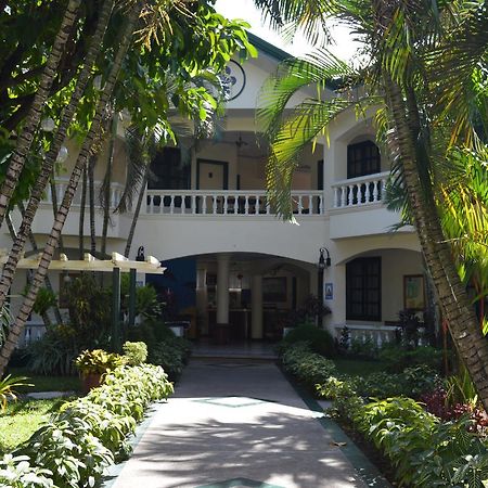 La Planta Hotel And Restaurant, Inc. Bais Ngoại thất bức ảnh