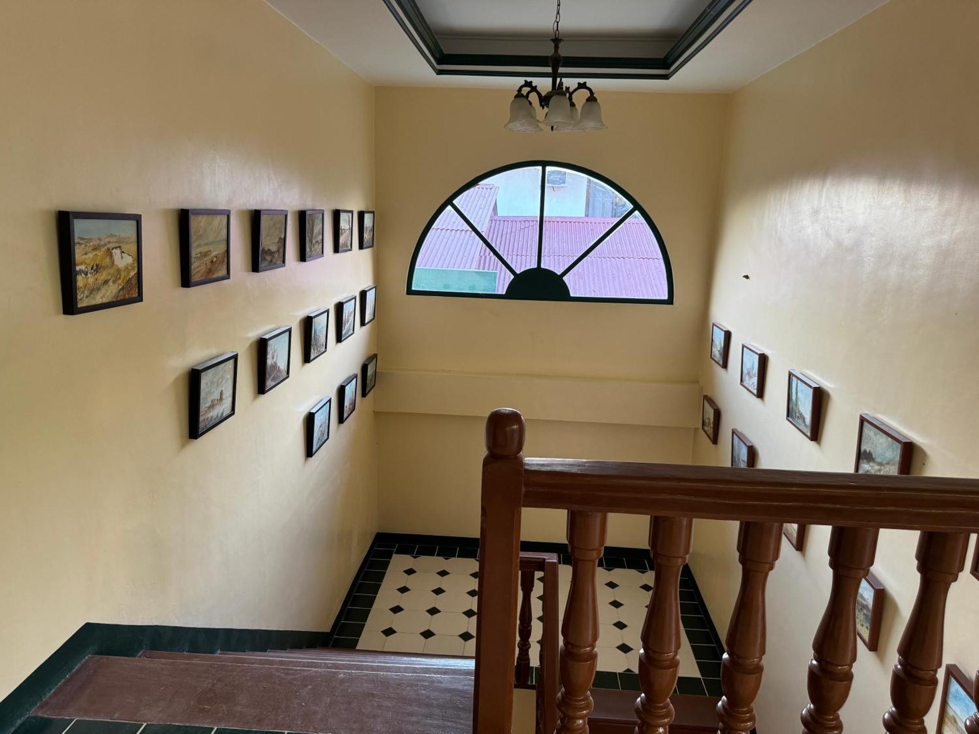 La Planta Hotel And Restaurant, Inc. Bais Ngoại thất bức ảnh