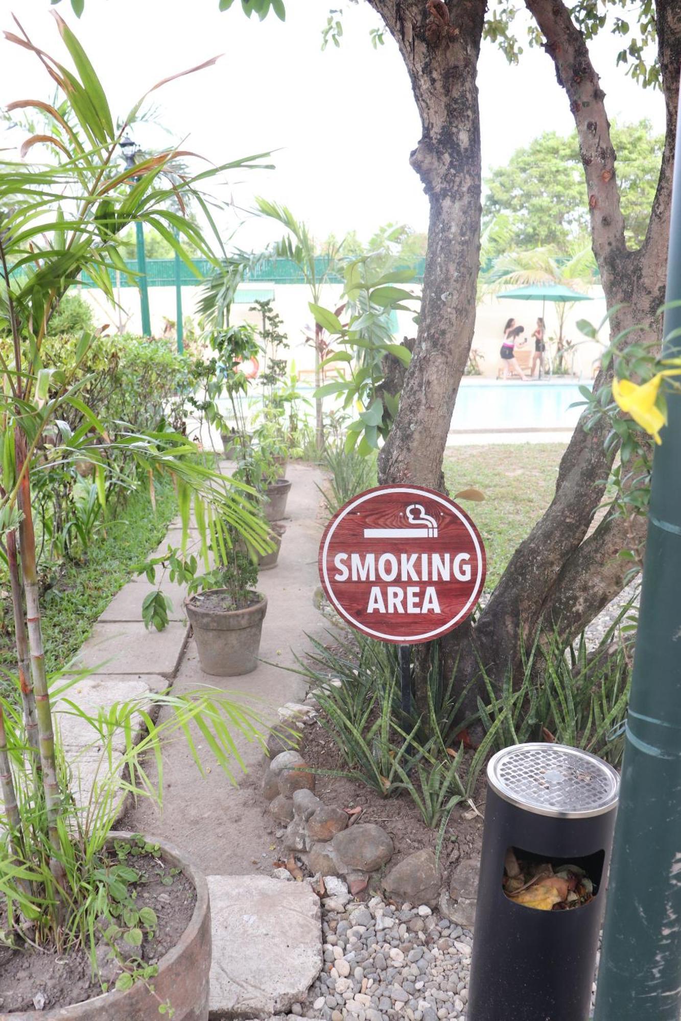 La Planta Hotel And Restaurant, Inc. Bais Ngoại thất bức ảnh