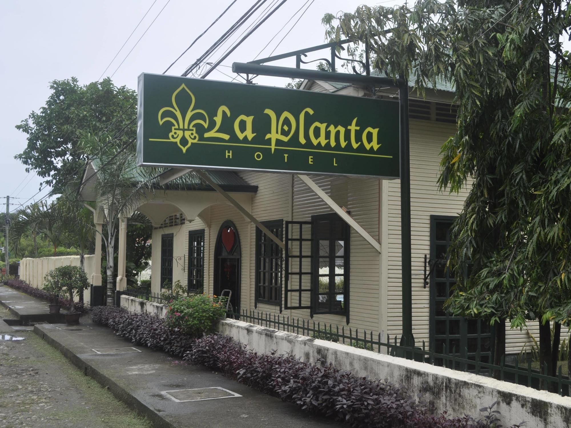 La Planta Hotel And Restaurant, Inc. Bais Ngoại thất bức ảnh