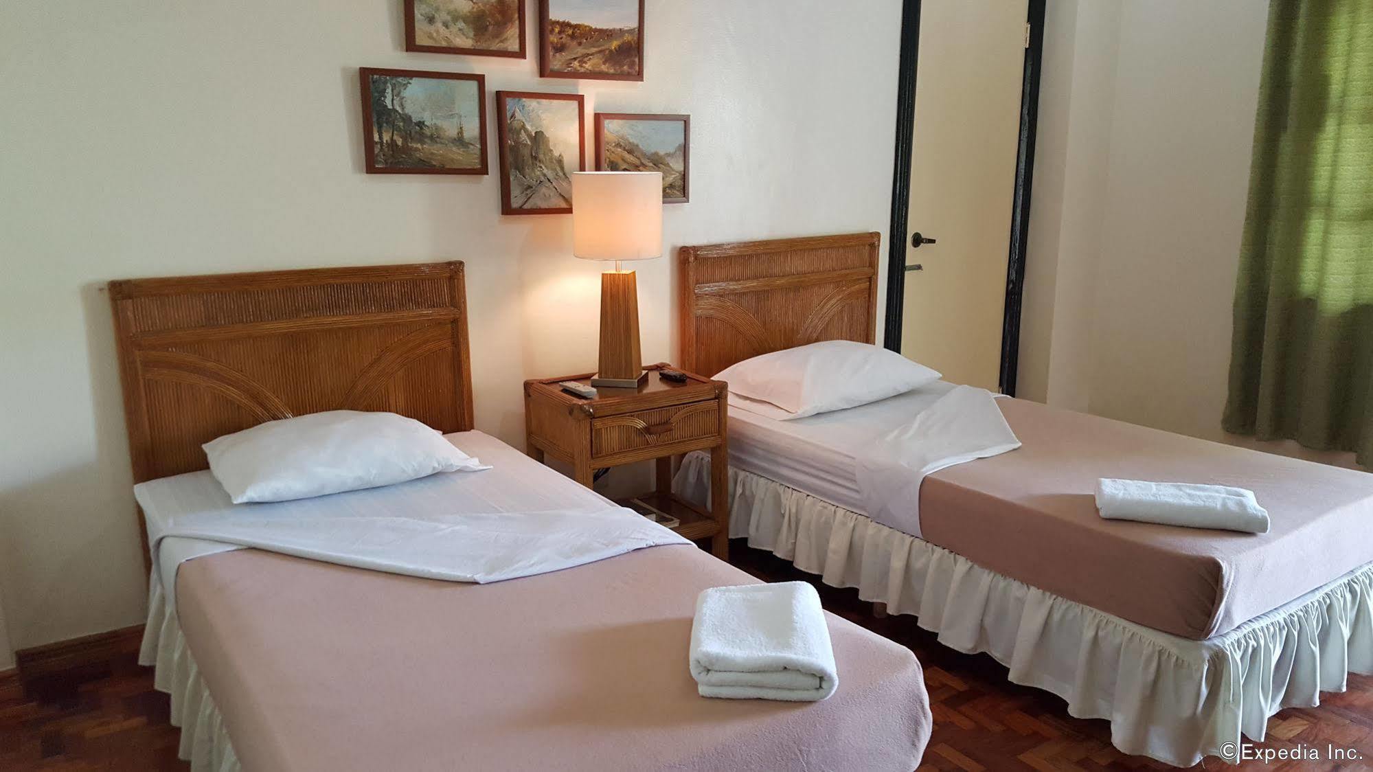 La Planta Hotel And Restaurant, Inc. Bais Ngoại thất bức ảnh
