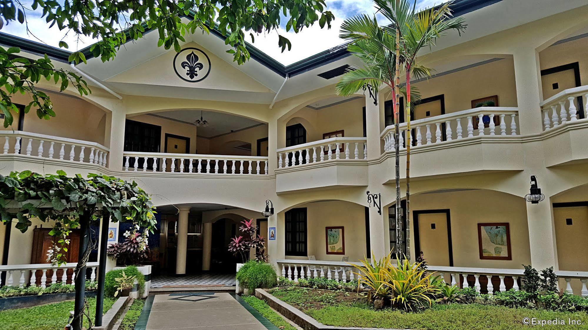 La Planta Hotel And Restaurant, Inc. Bais Ngoại thất bức ảnh