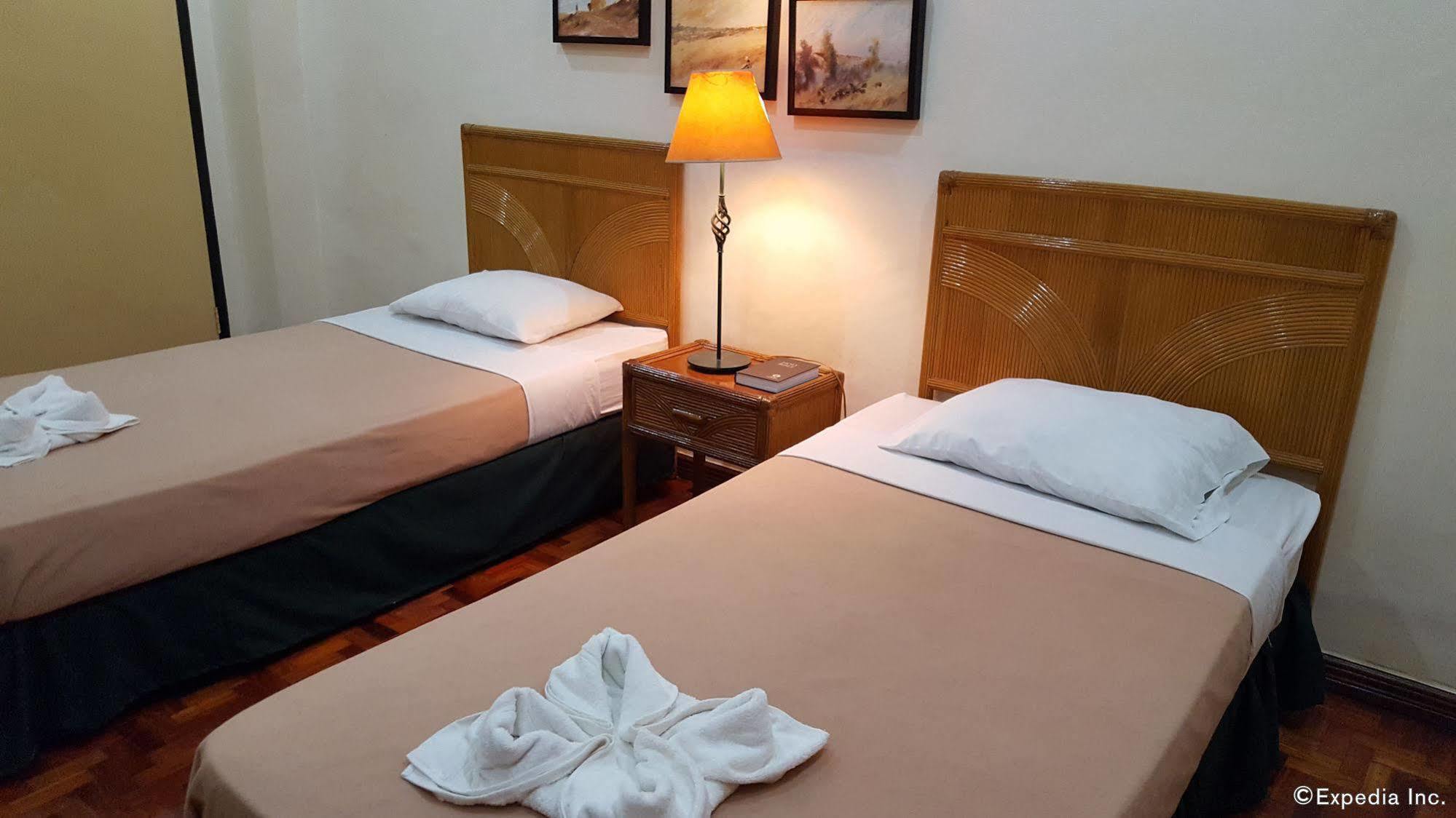 La Planta Hotel And Restaurant, Inc. Bais Ngoại thất bức ảnh